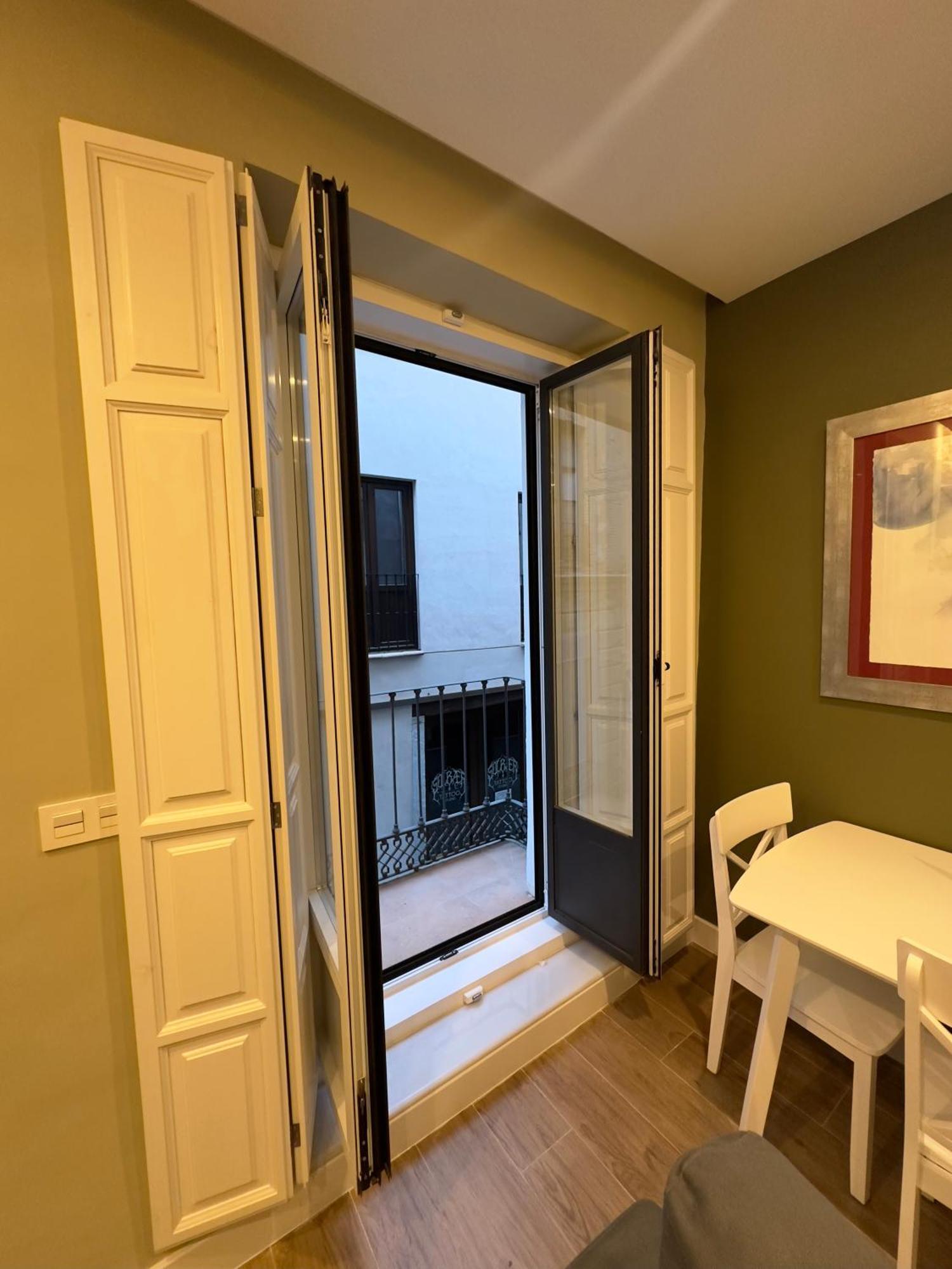 Apartamentos Anaya,1º,2º En Pleno Centro De Granada Luaran gambar